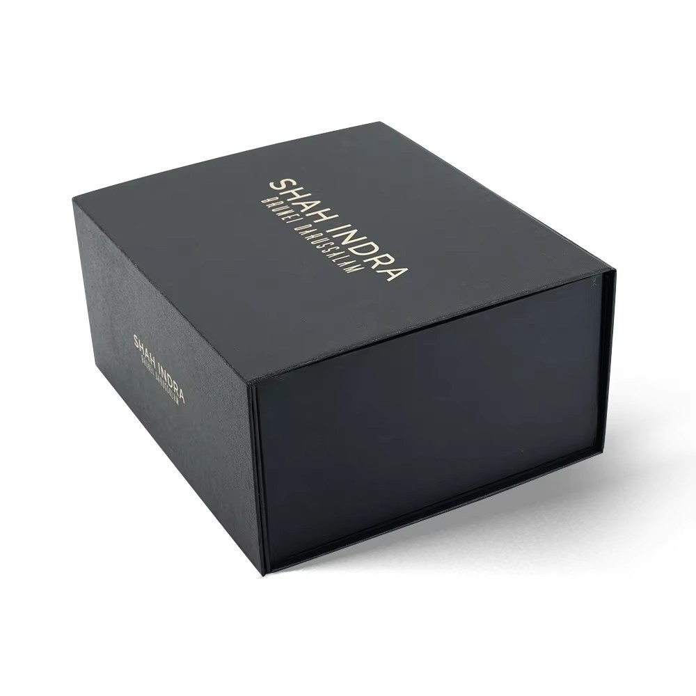 Custom Luxury Color Gift Box A Variety Of Styles Beautiful Packaging