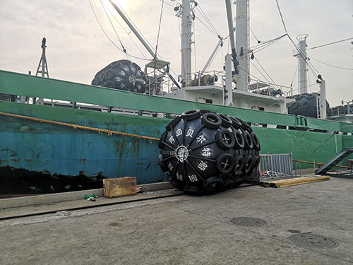 600mm*1000mm Marine Inflatable Fender ISO17357 Yokohama Pneumatic Fenders