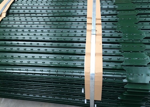 American Farm 6 Ft Studded T Fence Post Barbed Wire Galvanized Iron Green Metal