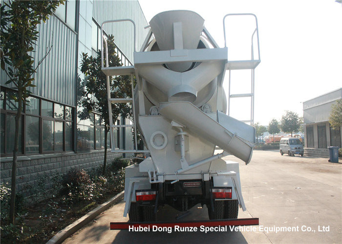Huyndai Nanjun Industrial Concrete Mixer Truck 6cbm 6120 X 2200 X 2600mm