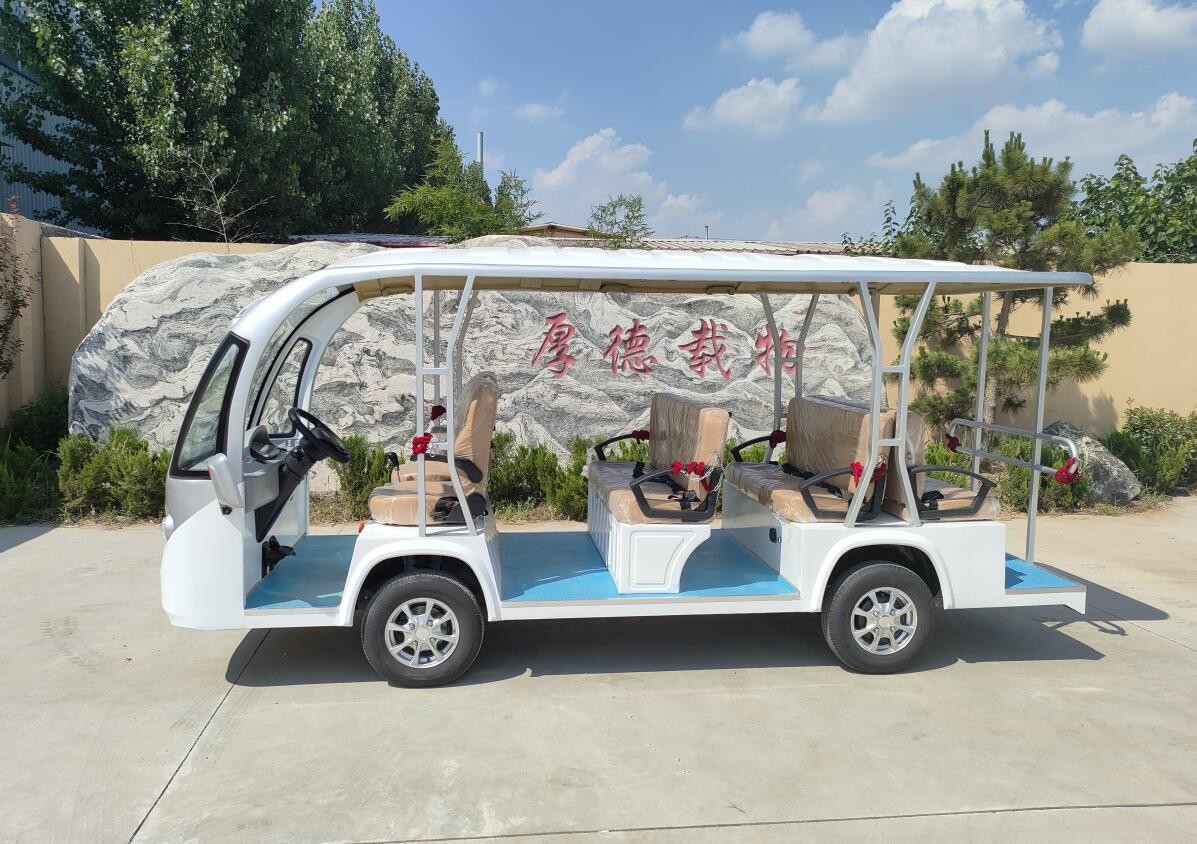 Lightweight 100Ah Electric Sightseeing Car With Emergency Braking