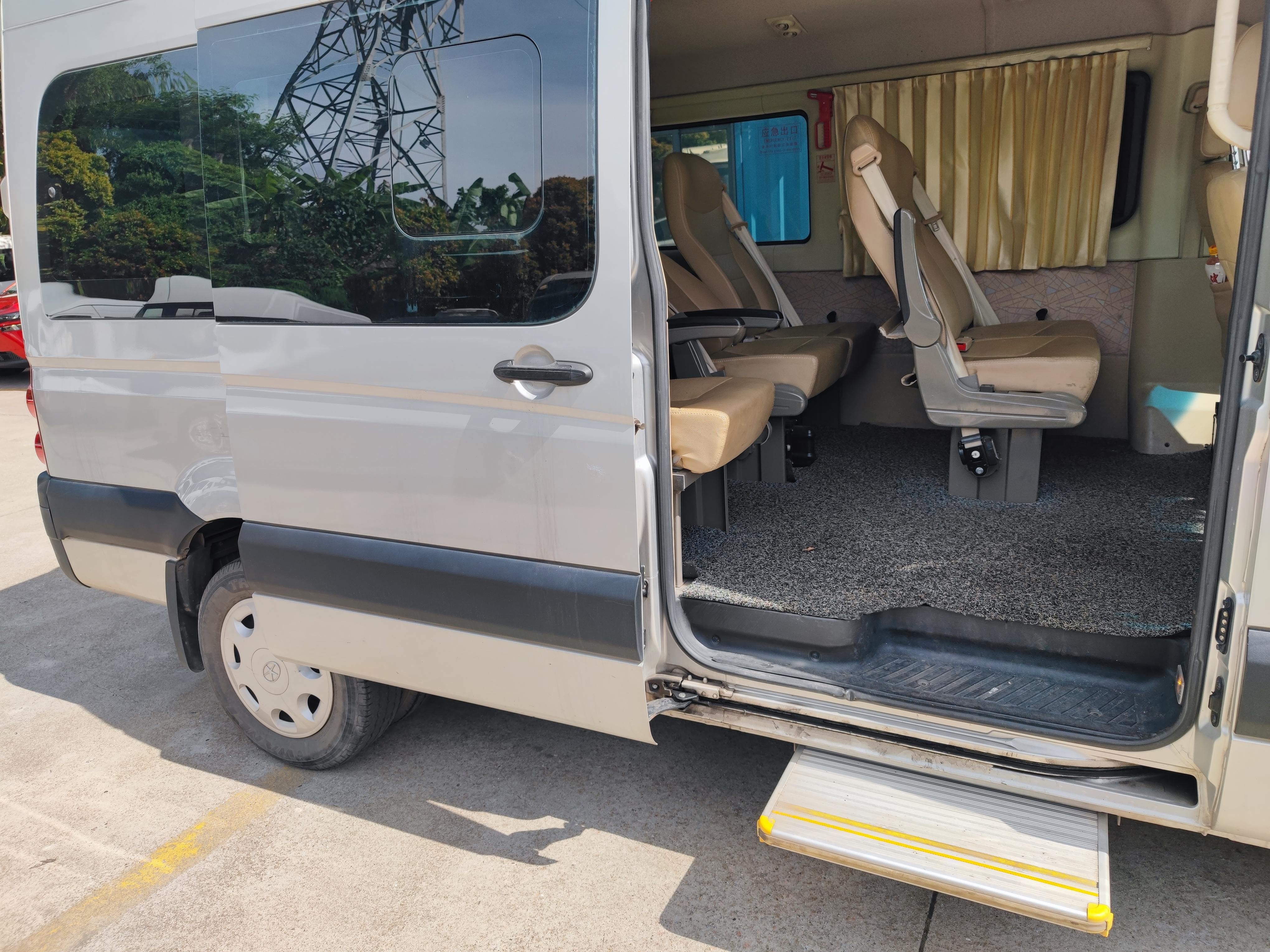 JAC Second Hand Mini Bus 14 Seats Used Passenger Van With Air Condition