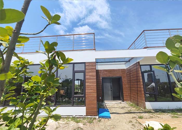 Prefabricated Modular Home Prefab Wooden Bungalow With Light Steel Frame