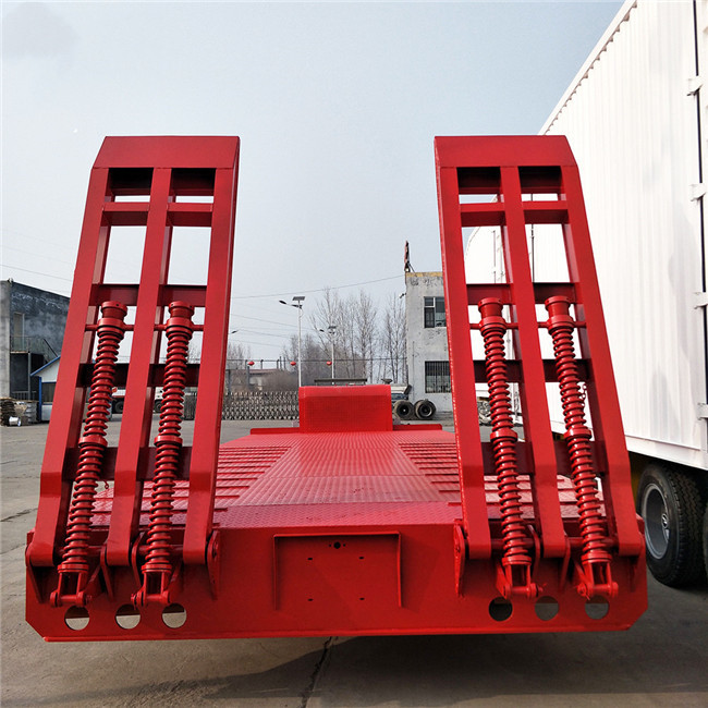 Steel Material 60T -70T Heavy Duty Semi Trailers Low Bed 3 Axles 12R22.5 / 12R20 Tire