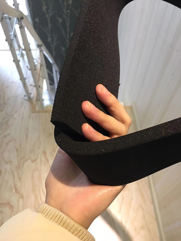 100 C 70h Compression rate Anti Fire Neoprene Sponge Rubber Cord for High Compression
