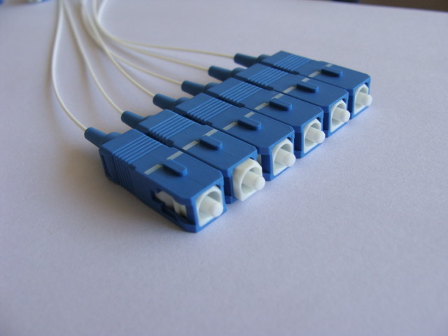 FTTH FTTB 12 Cores SC UPC 0.9mm Optical Pigtail