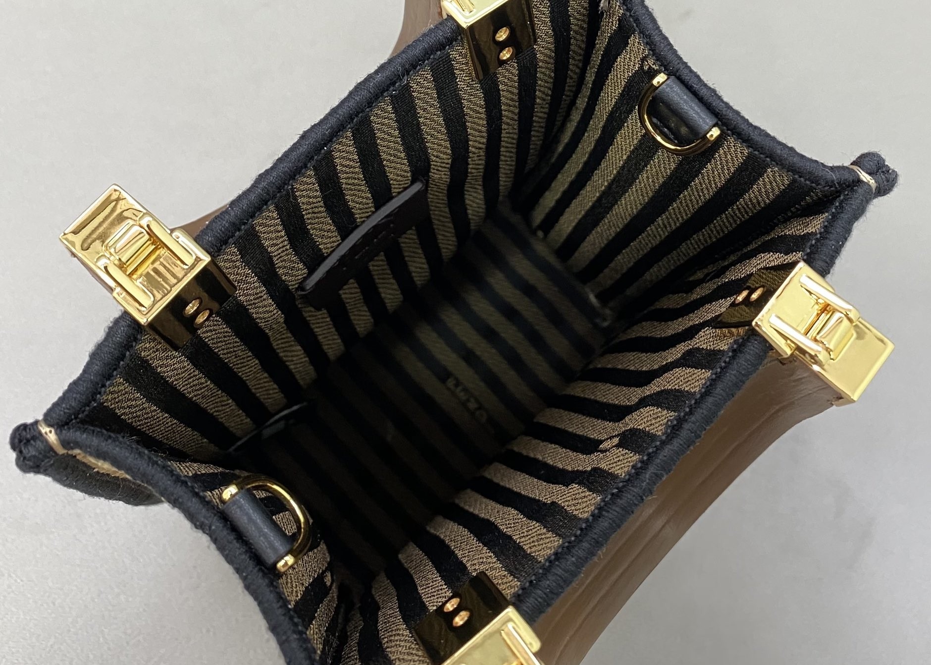 Small Square Bag Pure Hand Woven Handbag Lazy French Style Cross-Body Bag