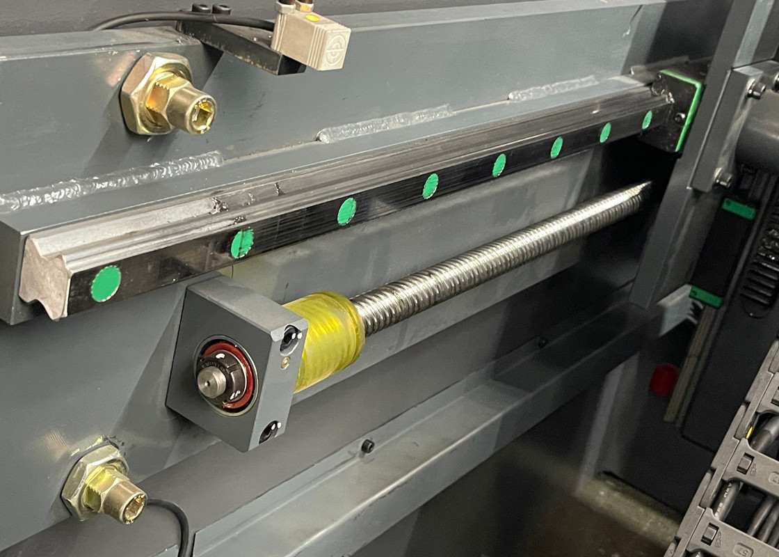 CNC Sheet Bender Hydraulic CNC Press Brake 6+1 Axis DA66T Controller