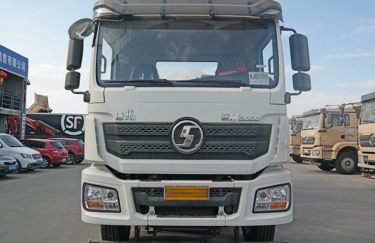 Shacman WEICHAI Concrete Mixer Truck Diesel Cummins Engine for Superior Power