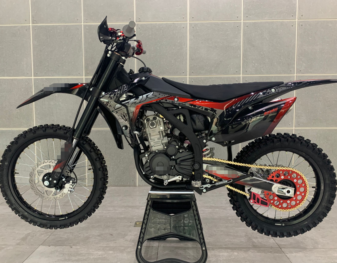 Fashionable 4 Stroke Long Distance Enduro Motorcycles Multiple Color