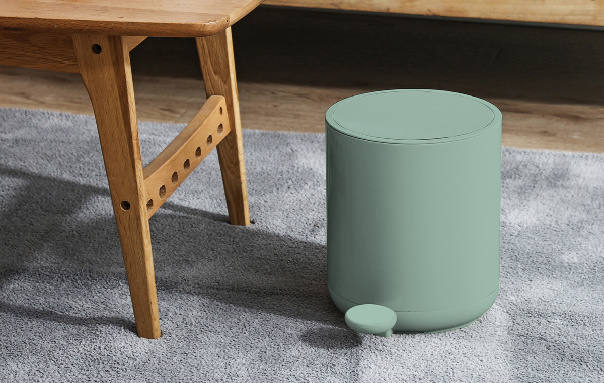 Household Living Room Organizer Step On Garbage Can With Soft Close Trash Can