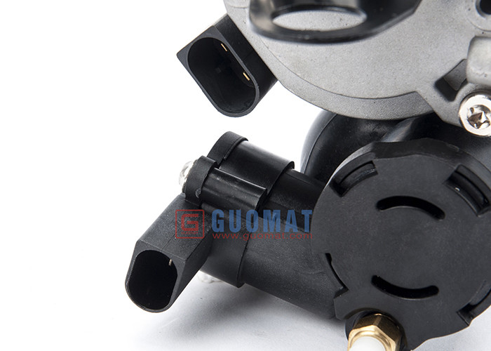 Mercedes-Benz ML 63 AMG Air Bag Suspension Pump A1643200304 / 164 320 03 04