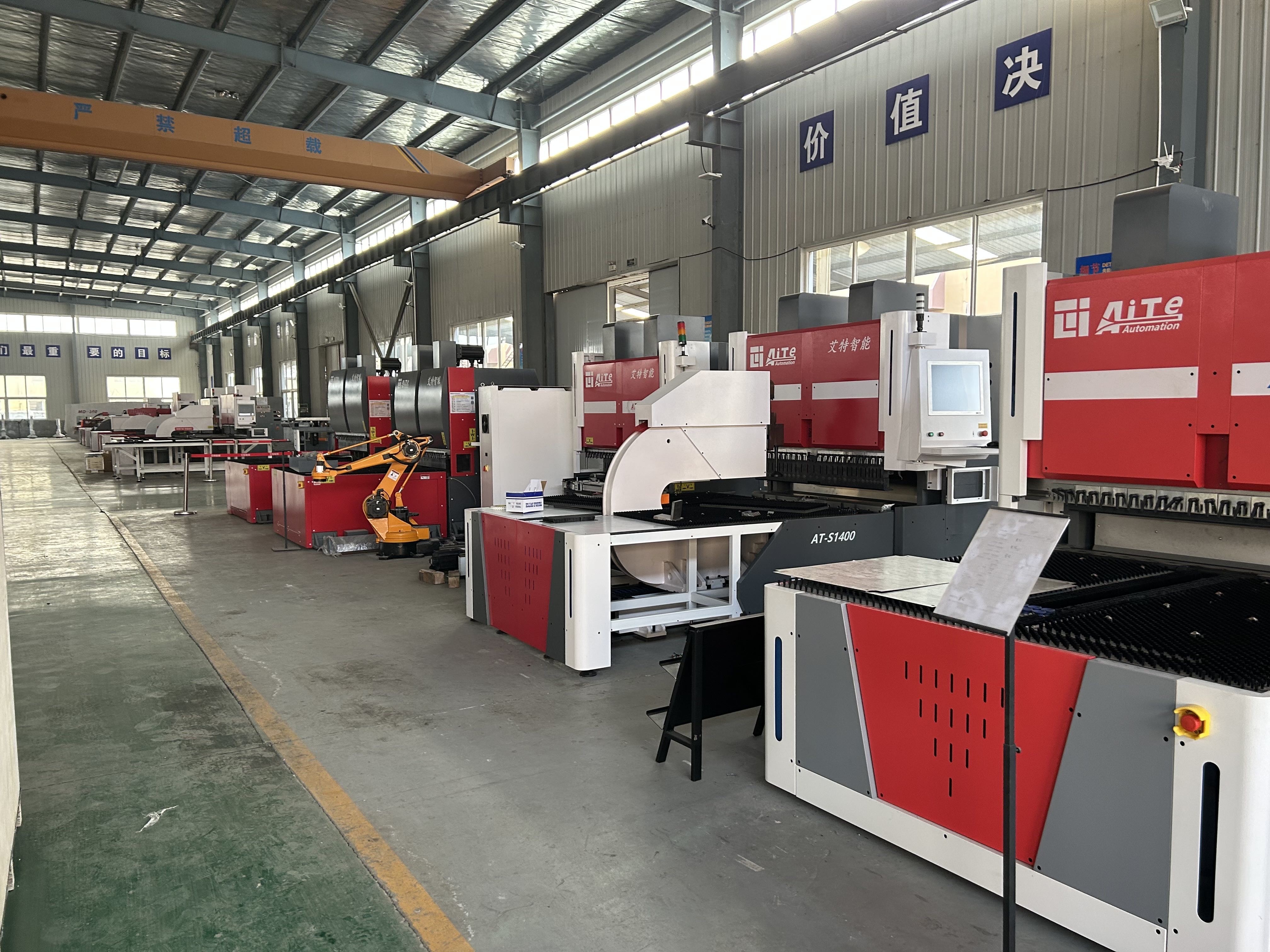 Servo CNC Press Brake Bending Machine Sheet Metal Panel Benders Accuracy 0.1mm