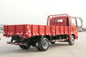 China ZZ1047E2815B180 Light Duty Commercial Trucks HOWO 4X2 Light Cargo Truck Euro II 120hp on sale