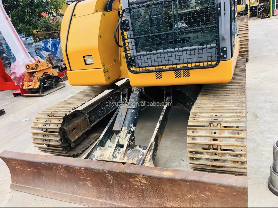 Second Hand Kato 308 Excavator with 0-2000 Working Hours and Low Operating Weight