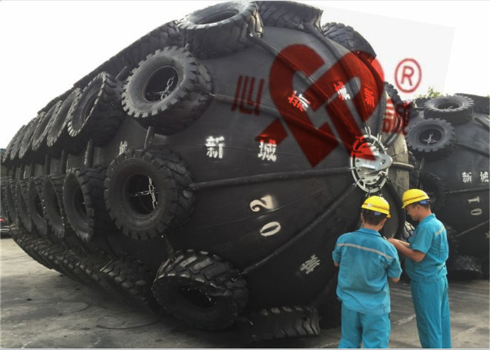 OEM ODM Yokohama Pneumatic Rubber Fenders Protecting Ships