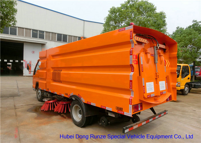 FORLAND Vacuum Broom Road Sweeper Truck / Small Mobile Street Sweeper