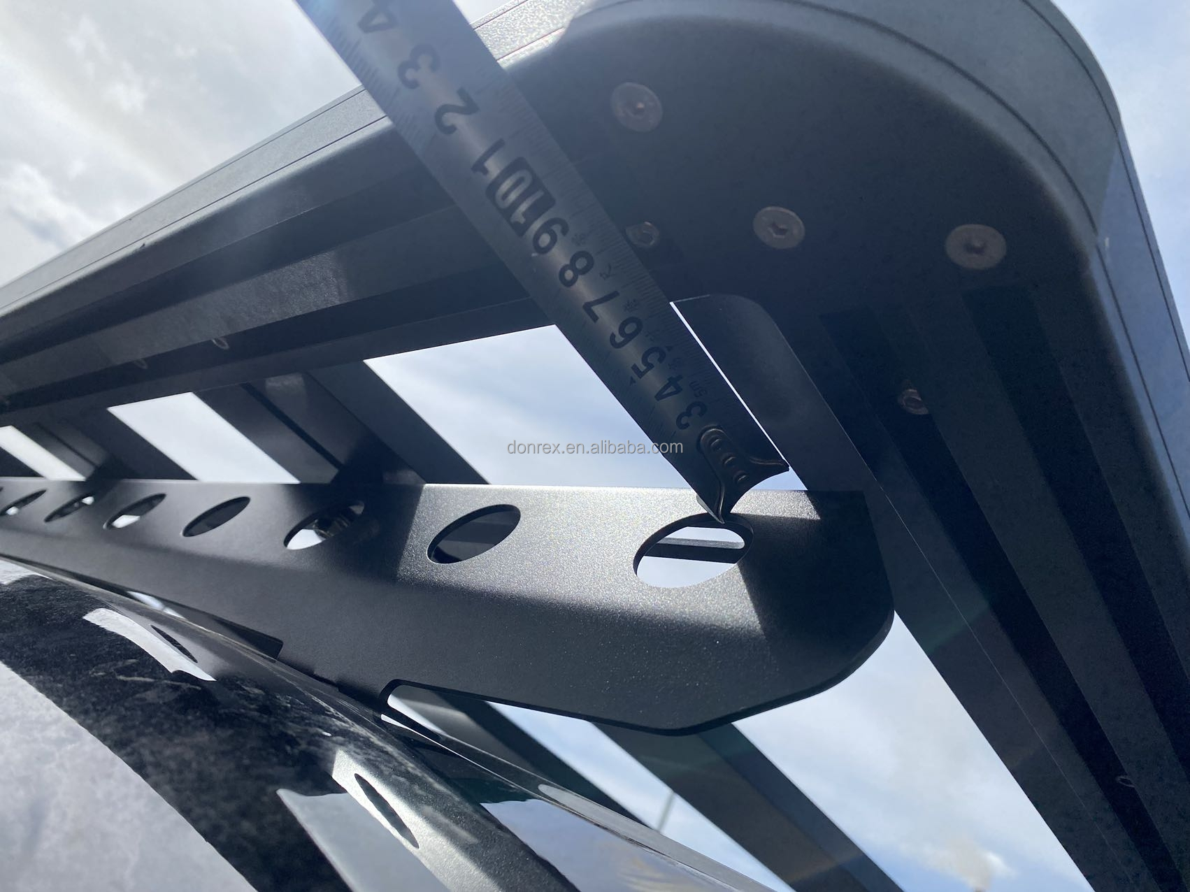 4x4 Vehicle Exterior Accessories Aluminum Roof Rack with High- and Powder Coating Surface