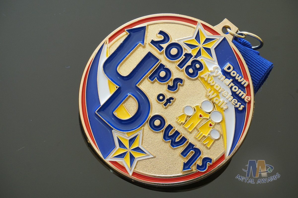 Potter Running Metal Award Medals With Smooth Or Sandblasted Back Customized Shape