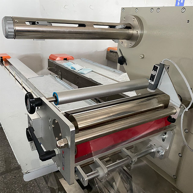 ODM Commercial Shrink Wrap Machine 100bags/min Sanitary Napkin Packing