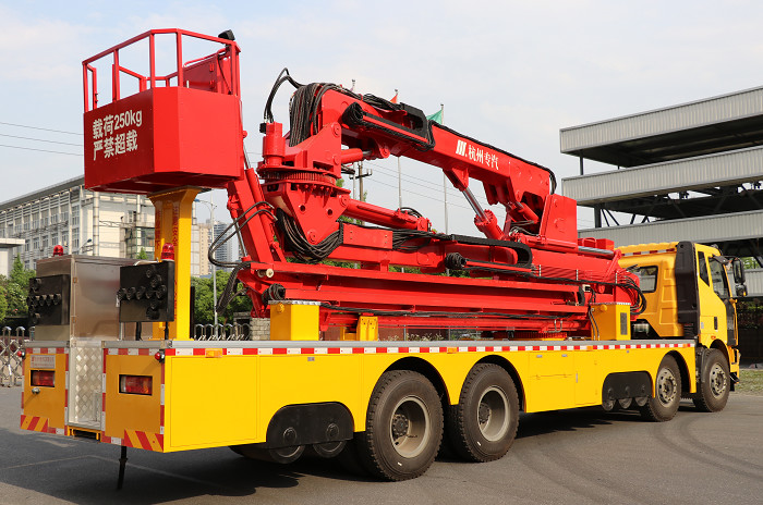 HSA Specialized Under Inspection Bridge Access Equipment Truck With Bucket / Basket