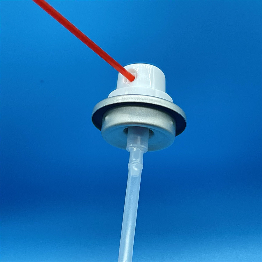 Carburetor Cleaning Valve for Motorcycle Engines - Robust Design, Efficient Cleaning