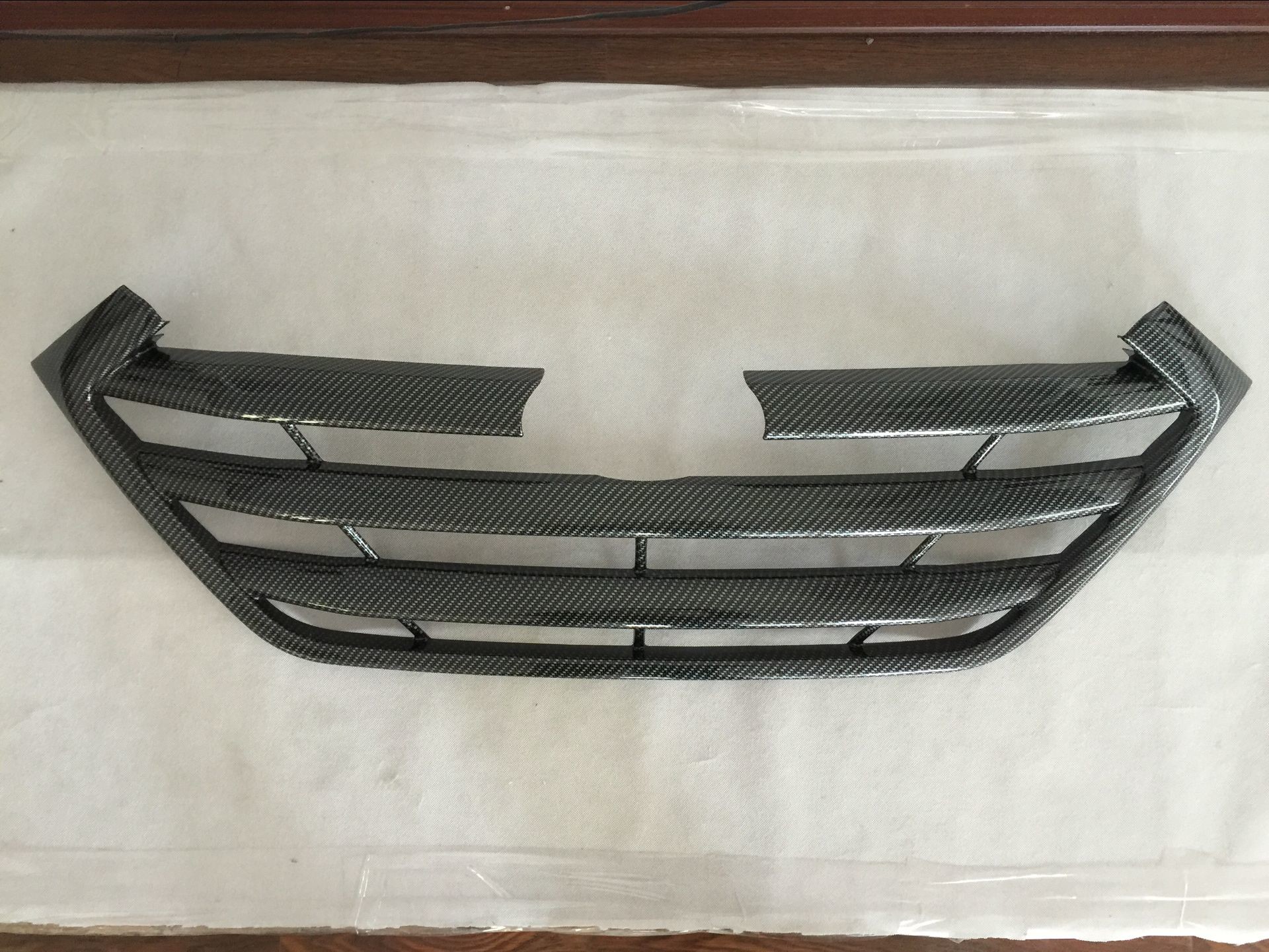 Hyundai New Tucson 2016 2017 Front Grille Molding Cover 3D Carbon Fiber / Chrome