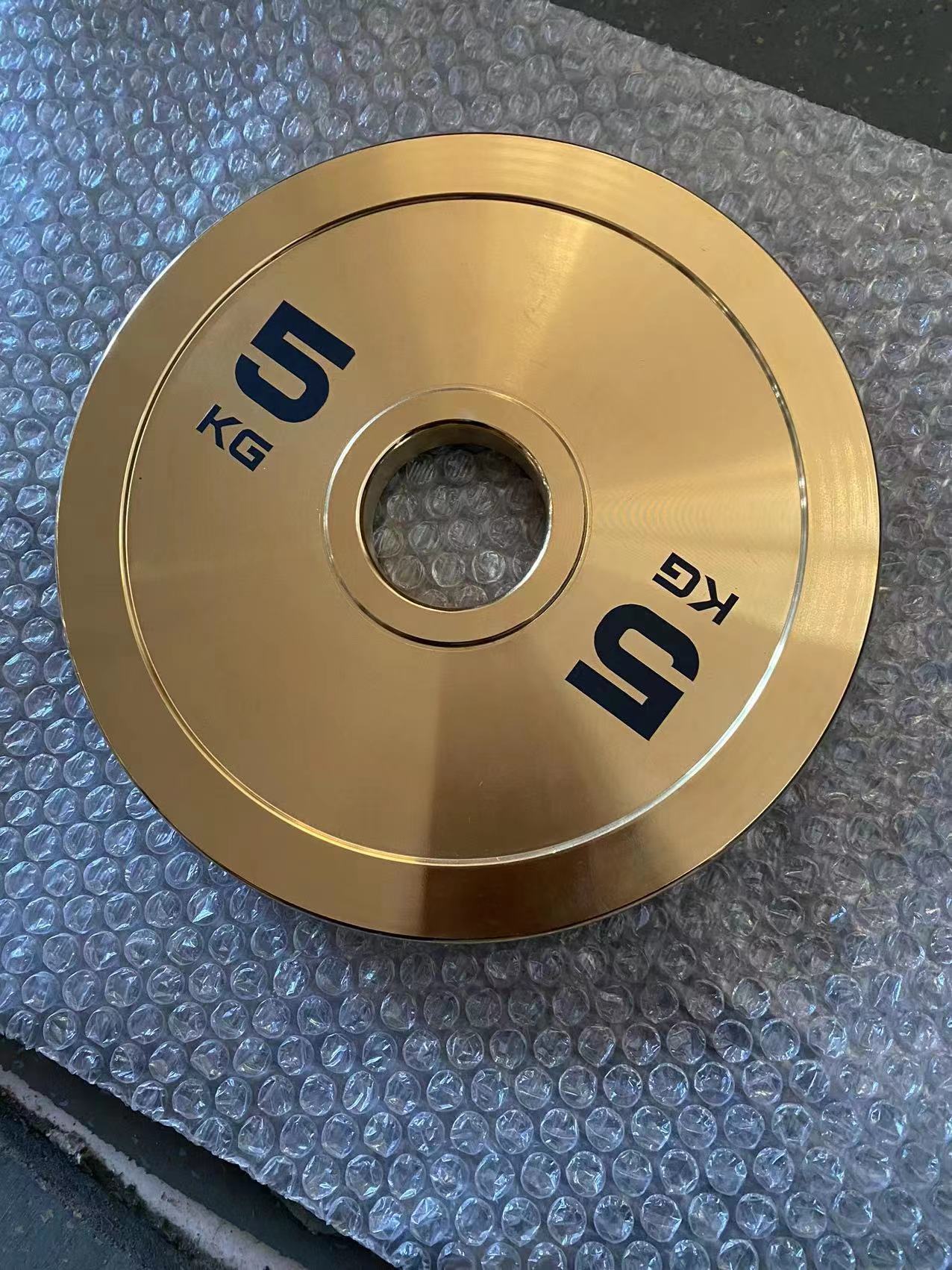 Wholesale High Quality Gold Chrome Plate Cast Iron Barbell Home Gym Equipment Barbell with Weight Plates Set
