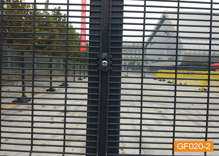 Square Post Flat Bar Anti Climb Mesh Fence for Airport