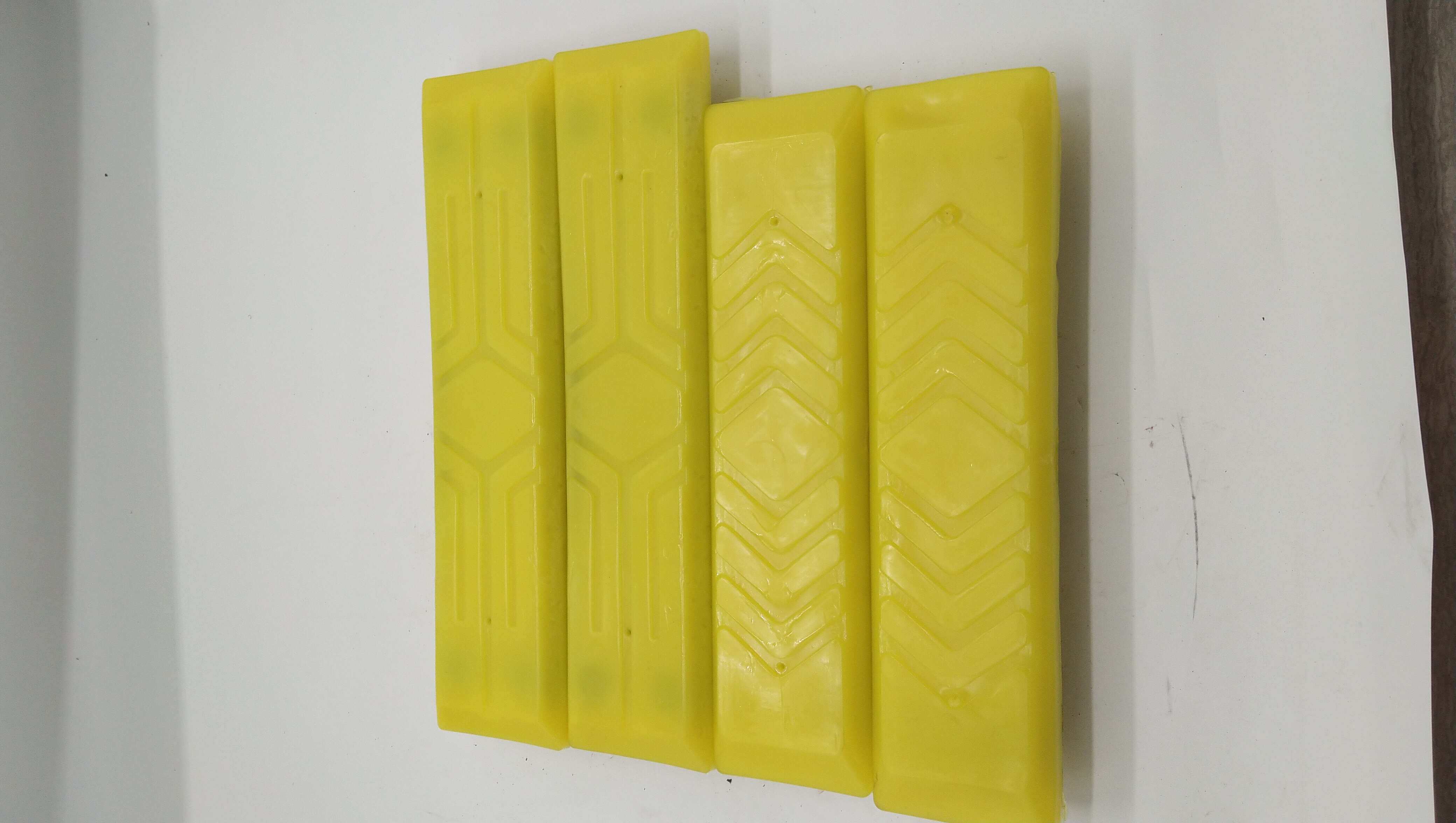 Mini Crawler Excavator Rubber Track Pad 300mm 400mm 450mm 500mm