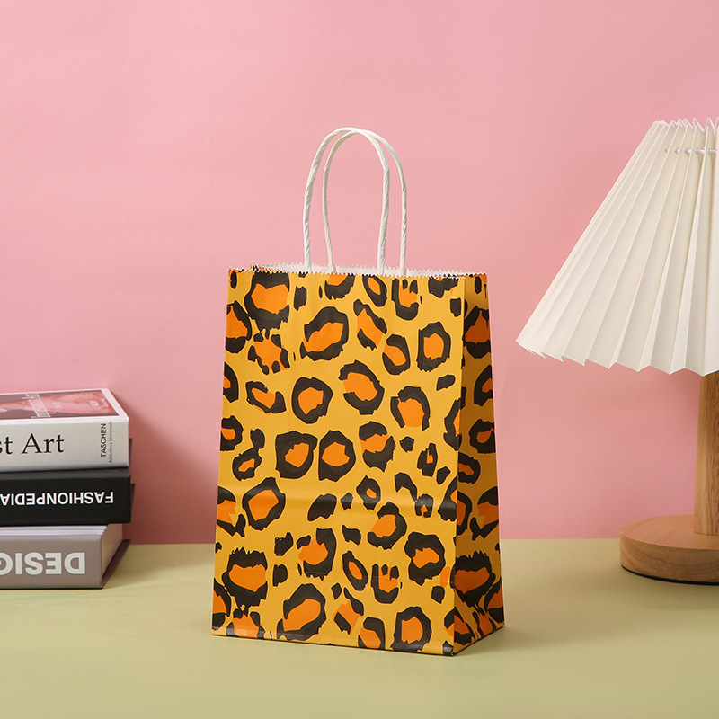 Custom Color Leopard Print Kraft Paper Striped Cartoon Party Reception Paper Gift Bag