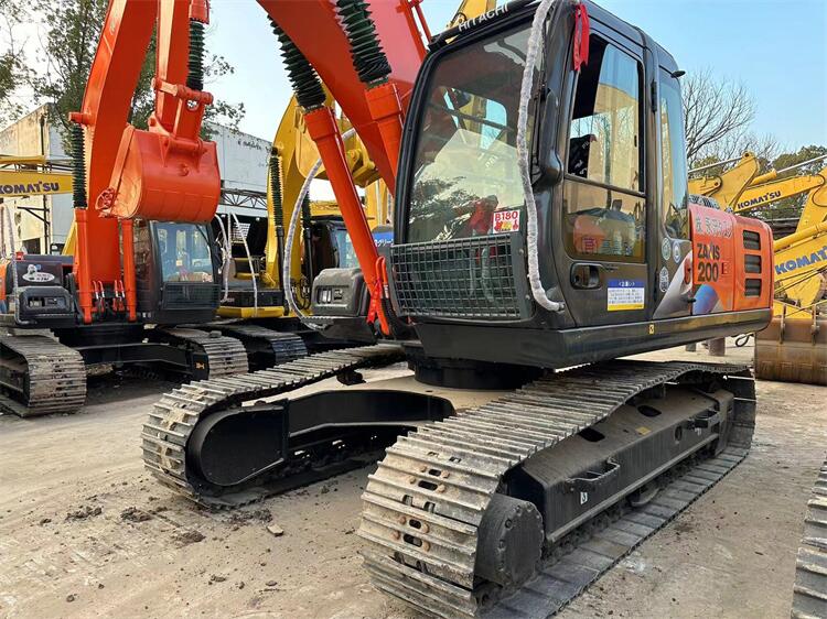 Used Hitachi Zx200 Excavator Japan Original Working Hours 810 Hydraulic Valve Original