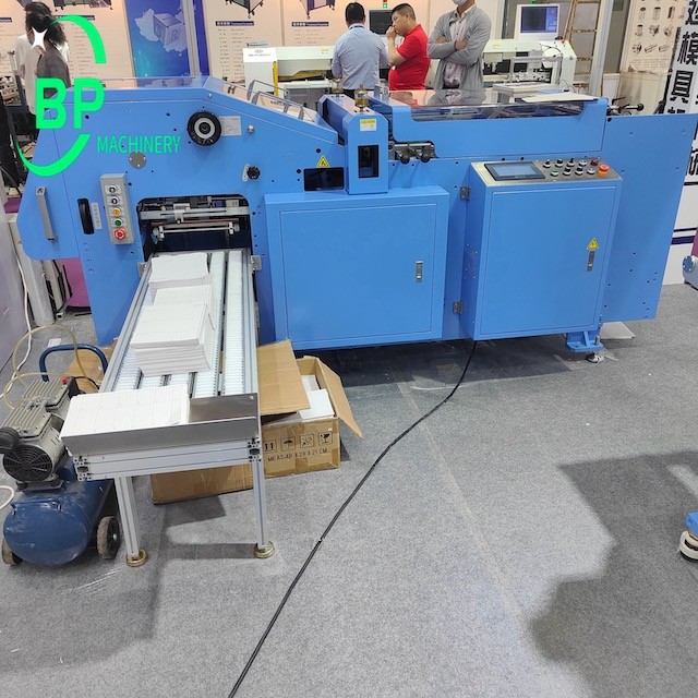 China wire o notebook automatic hole  punching machine APM450