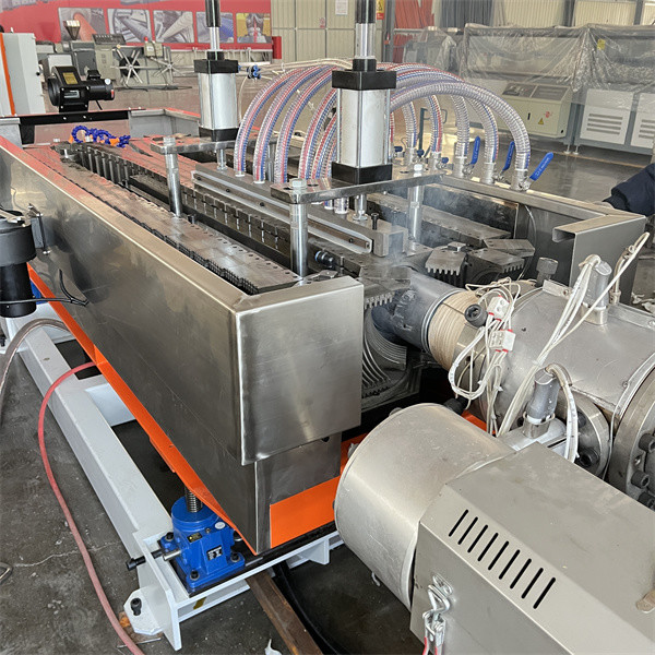 HDPE Double Wall Corrugated Pipe Making Machine / Air Conduit Pipe Production Line