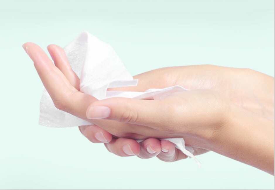 New Develop Design Pure Water Spunlace Non Woven Disposable Wet Wipes