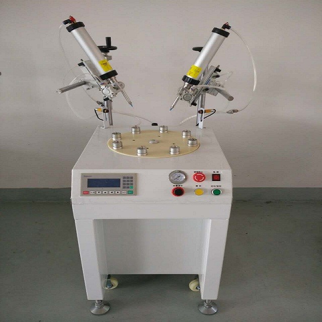 Two Heads Glue Dispensing Machine 220V Auto Dispenser Machine For Led Bulb Production