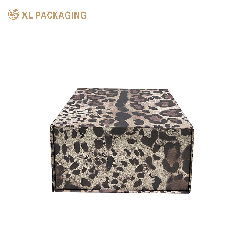 Folding Magnet Paper Box Candle Cartoon Toy Clothing Gift Packing Craft Box With Logo