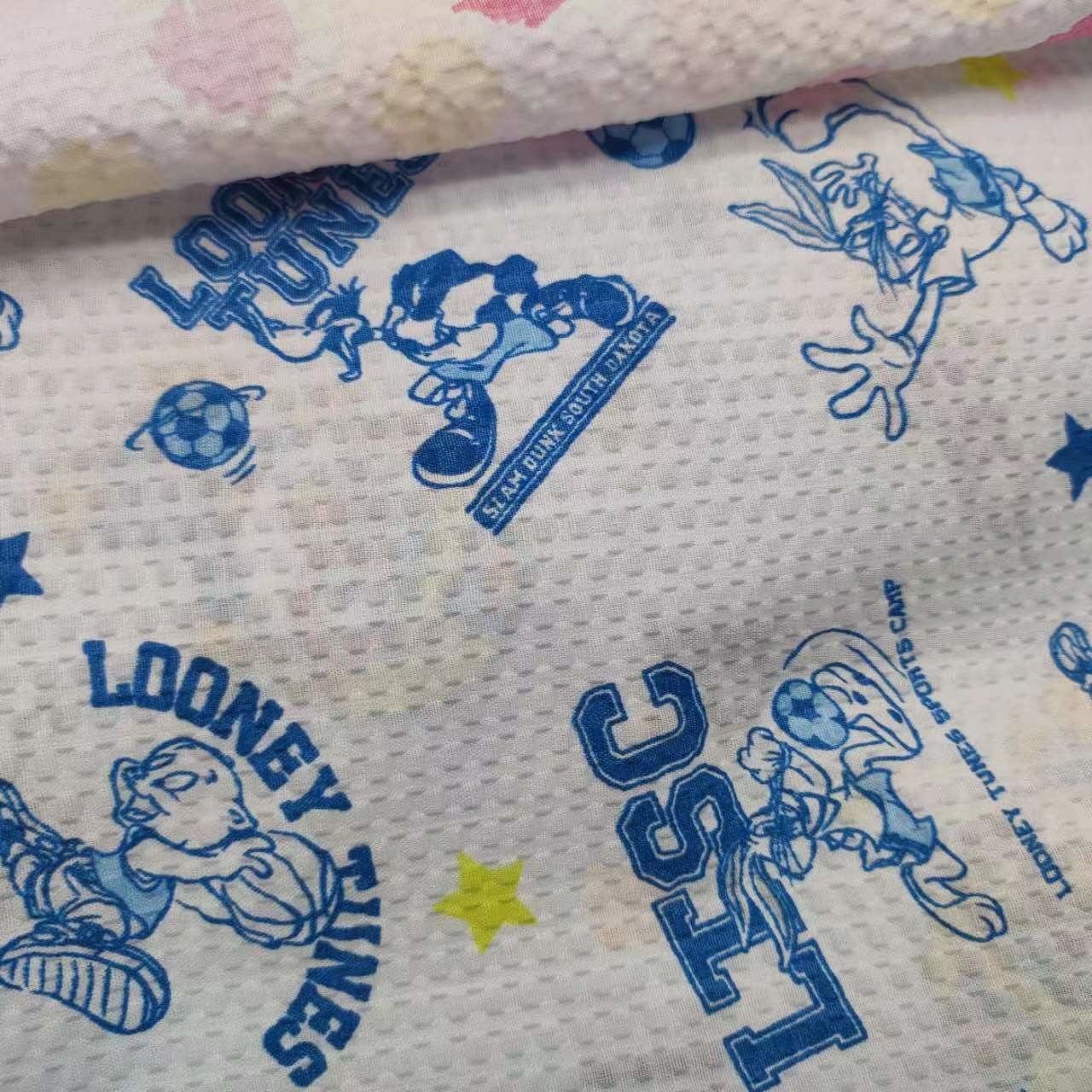 65% Polyester 35% Cotton 105G Bubble Tc Fabric Cute Cartoon Print