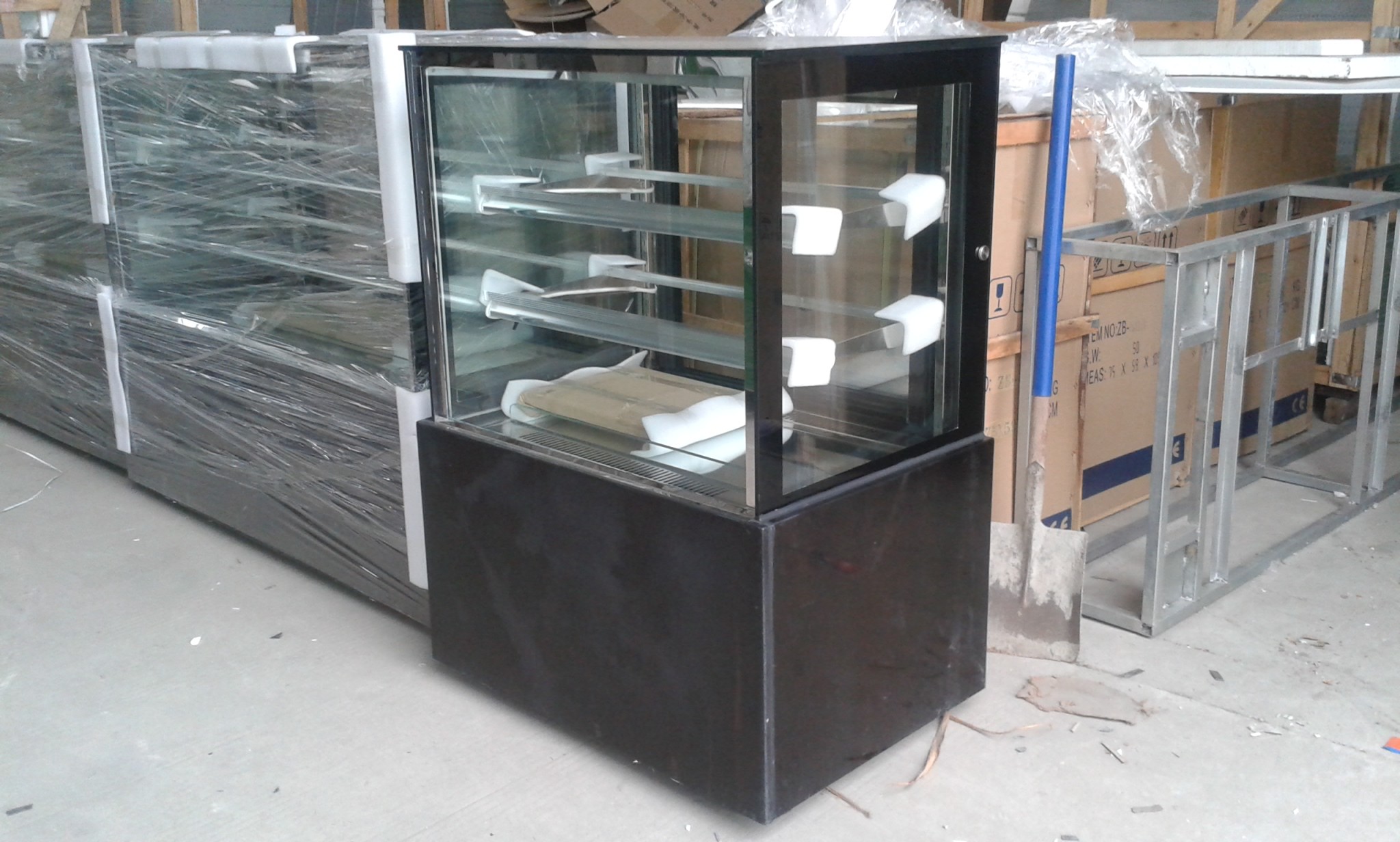 1.2m Square Angle Vertical Cake Display Refrigerator With Temperred Glass
