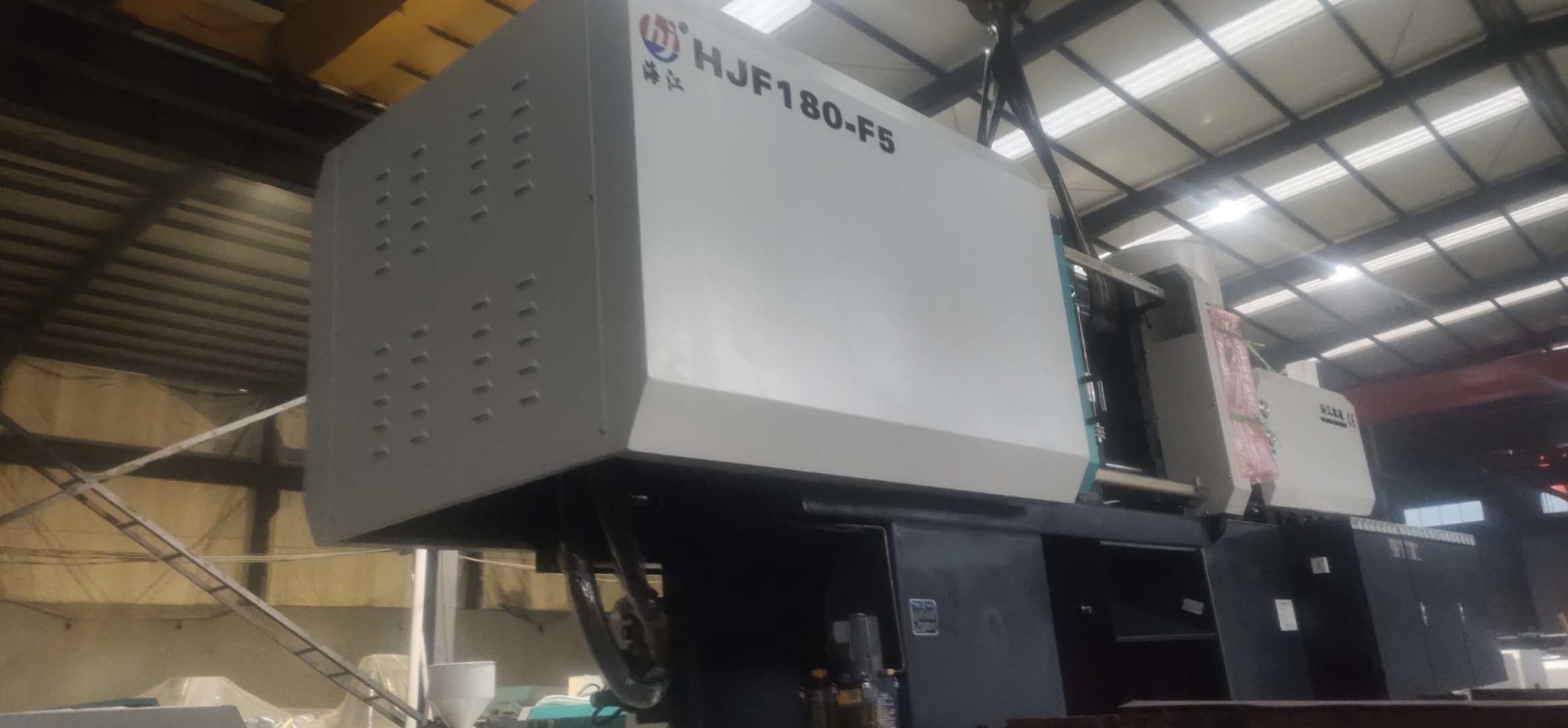 efficient 80 Ton Injection Molding Machine Nozzle Stroke 50-100 Mm Ejector Force 2-4 Ton