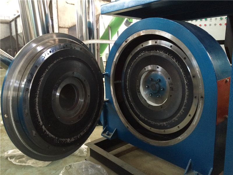 50-500kg/H PVC Pulverizing Machine PP PE Plastic Pulverizer