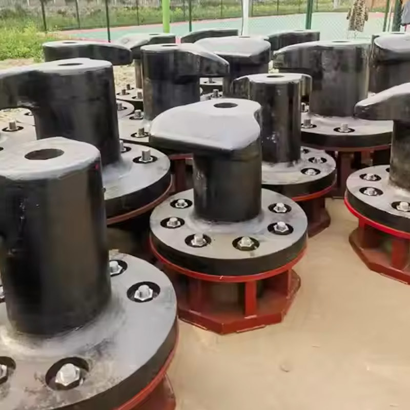 Corrosion Resistant Cast Iron Mooring Bollards Stable Sturdy Vessel Mooring In Harsh Environments
