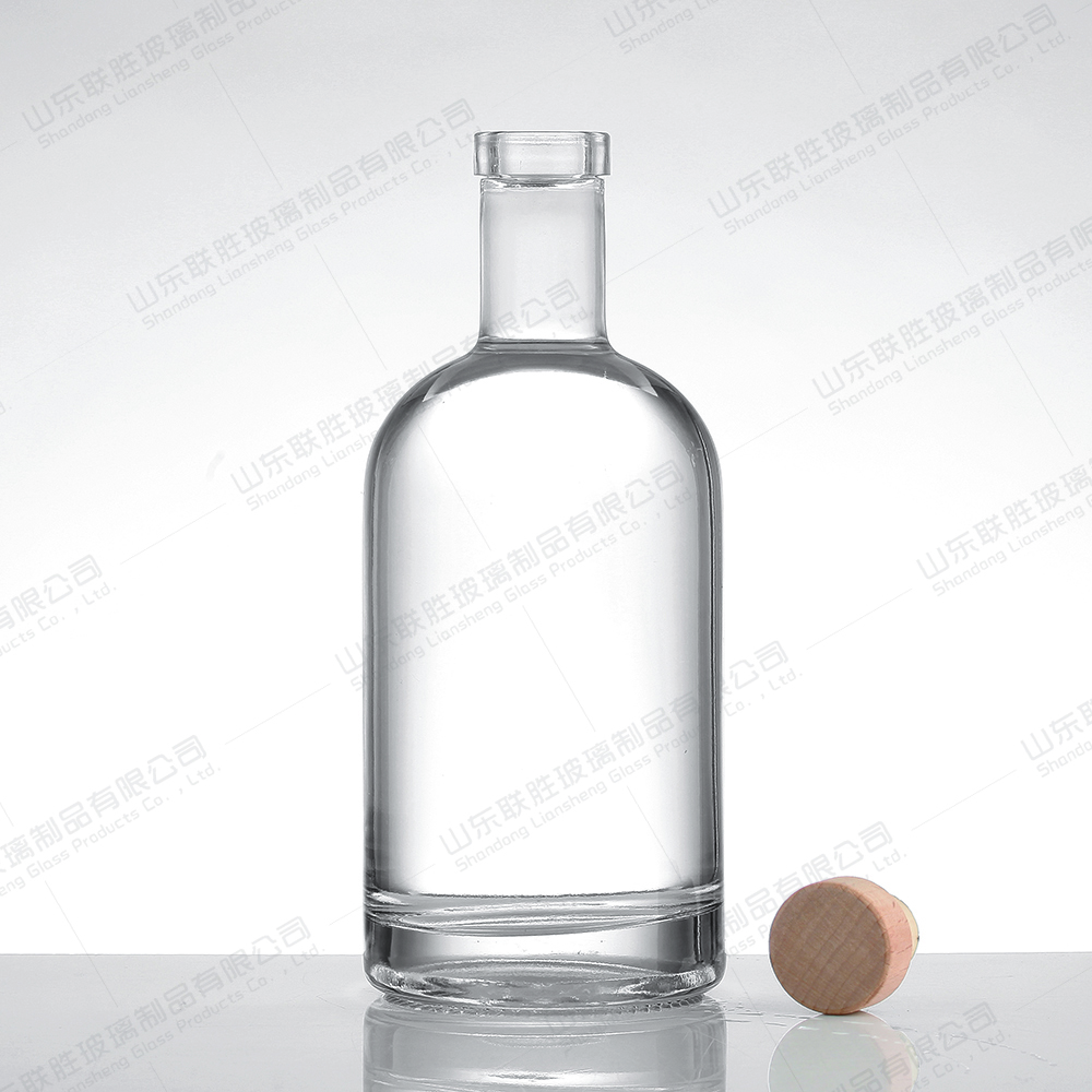 Customized 500ml 750ml Clear Empty Glass Bottle for Vodka Gin Rum Tequila Whisky Brandy