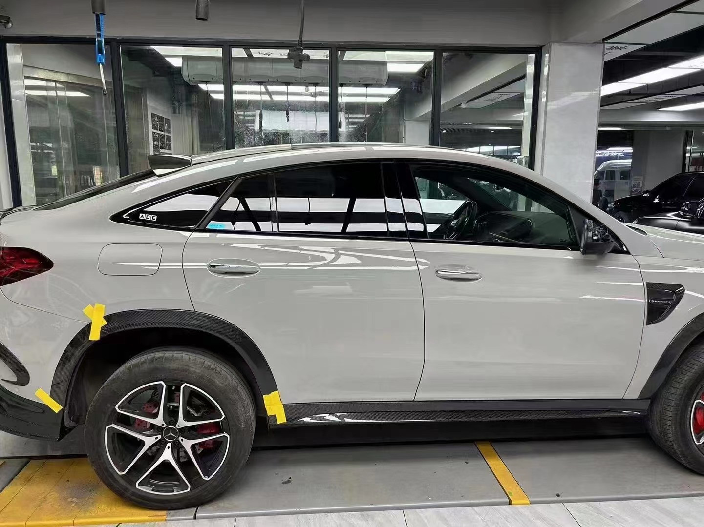 For Mercedes-Benz GLE Coupe Carbon Fiber Body Kit GLE Coupe MSY Style Carbon Fiber Front Lip Diffuser Spoiler Kit