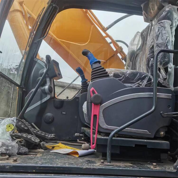 33000 KG Machine Weight Used Hyundai 330 Excavator for Your Construction Projects
