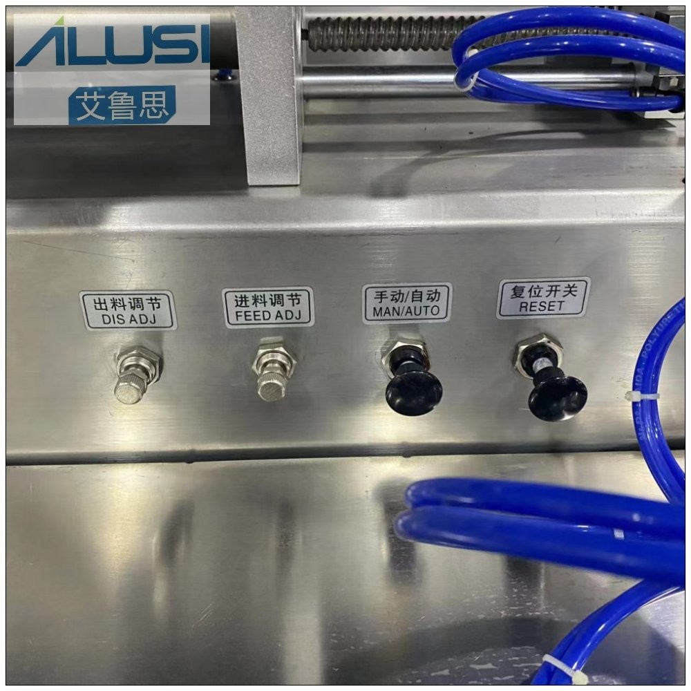 High Quality Horizontal Semi Auto Pneumatic Liquid Filling and Packaging Machine
