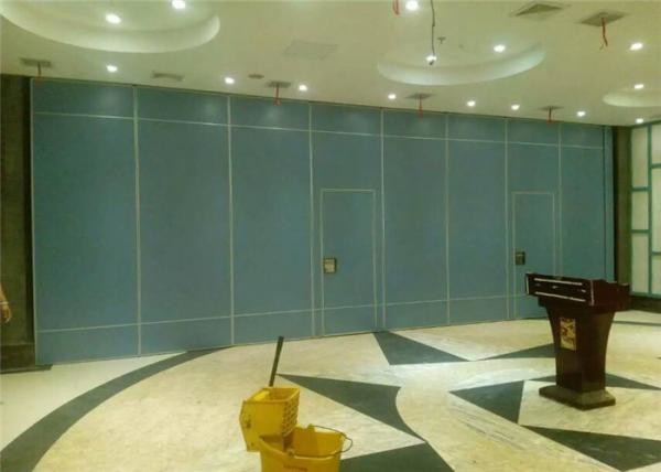 Malaysia Aluminum MDF Wood Soundproof Movable Partition Walls For Restaurant