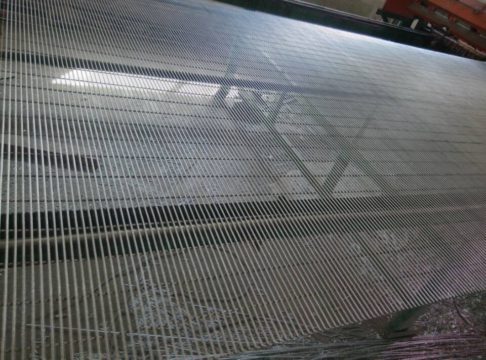 Low price steel wire mesh 358 mesh sheet