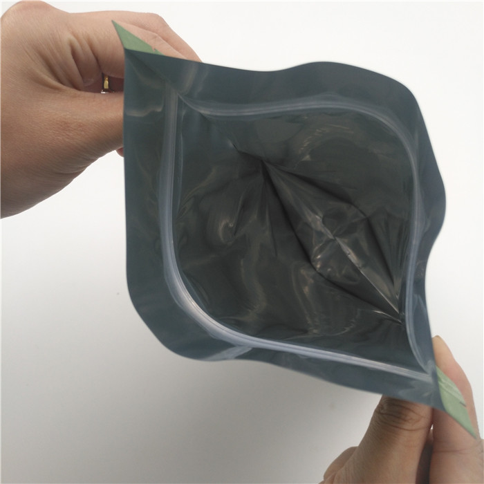 Accepted Up to 10 Colors Available High Quality Resealable Mylar Sachet Packaging Bag
