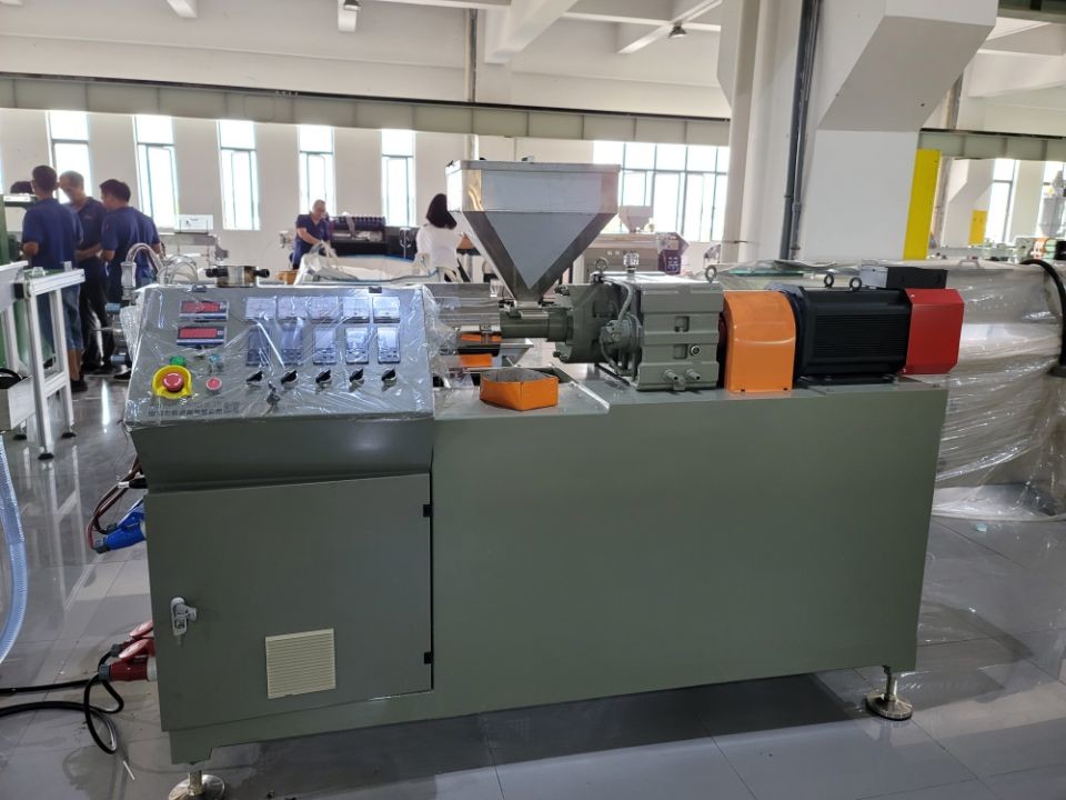 PP PC PETG Capillary Tube Extrusion Machine For High Output Small Straw Tube Production